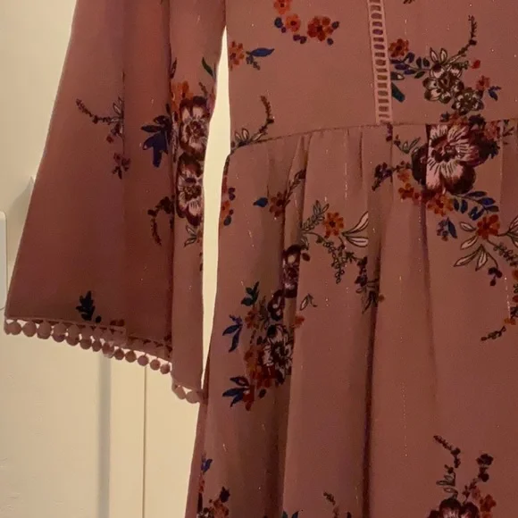 Floral Mauve Dress with 3/4 Sleeves - Picture 3 of 4